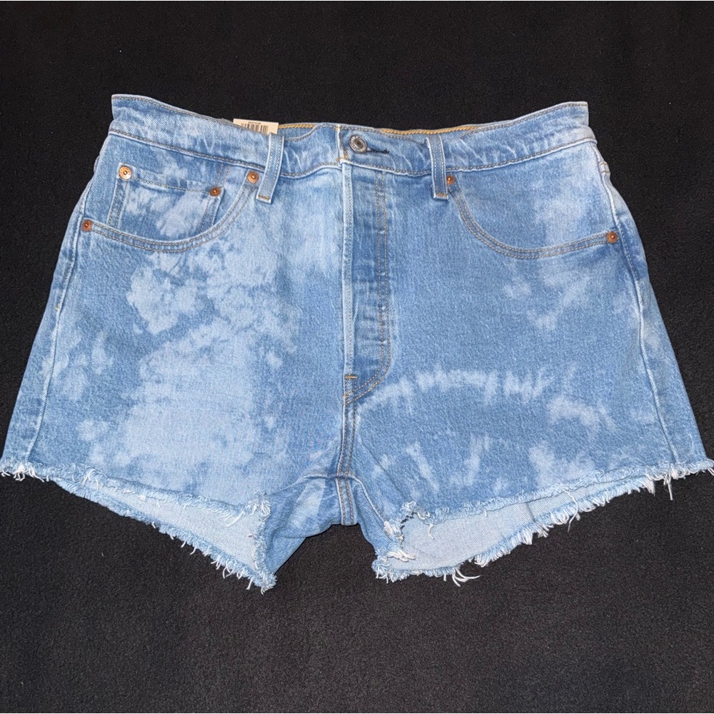 Women’s Levi’s Shorts